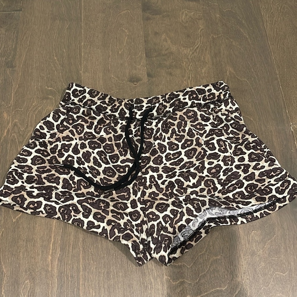 Women shorts size S